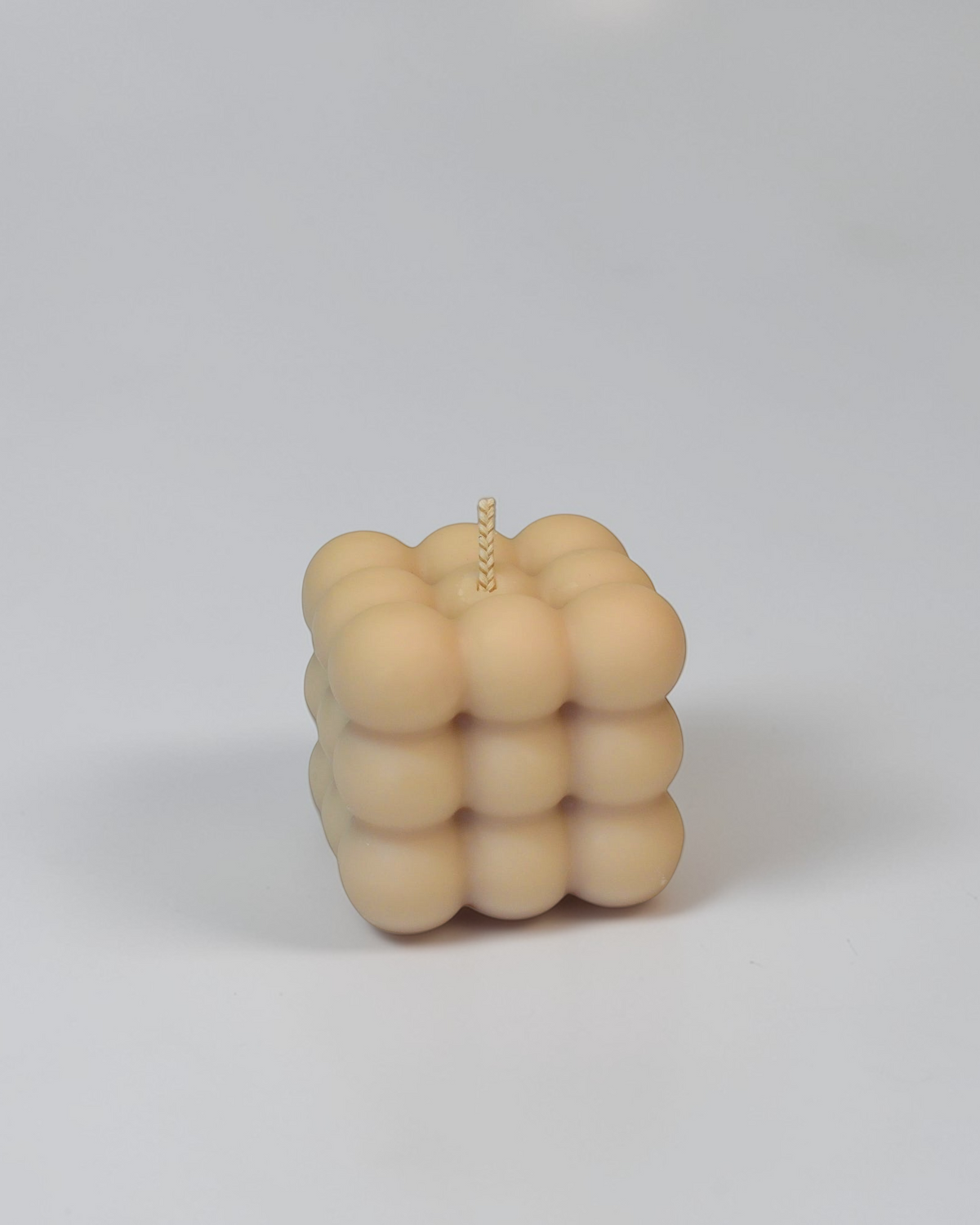 Lumânări decorative Bubble Cube Nova realizate manual din ceară de soia în două dimensiuni