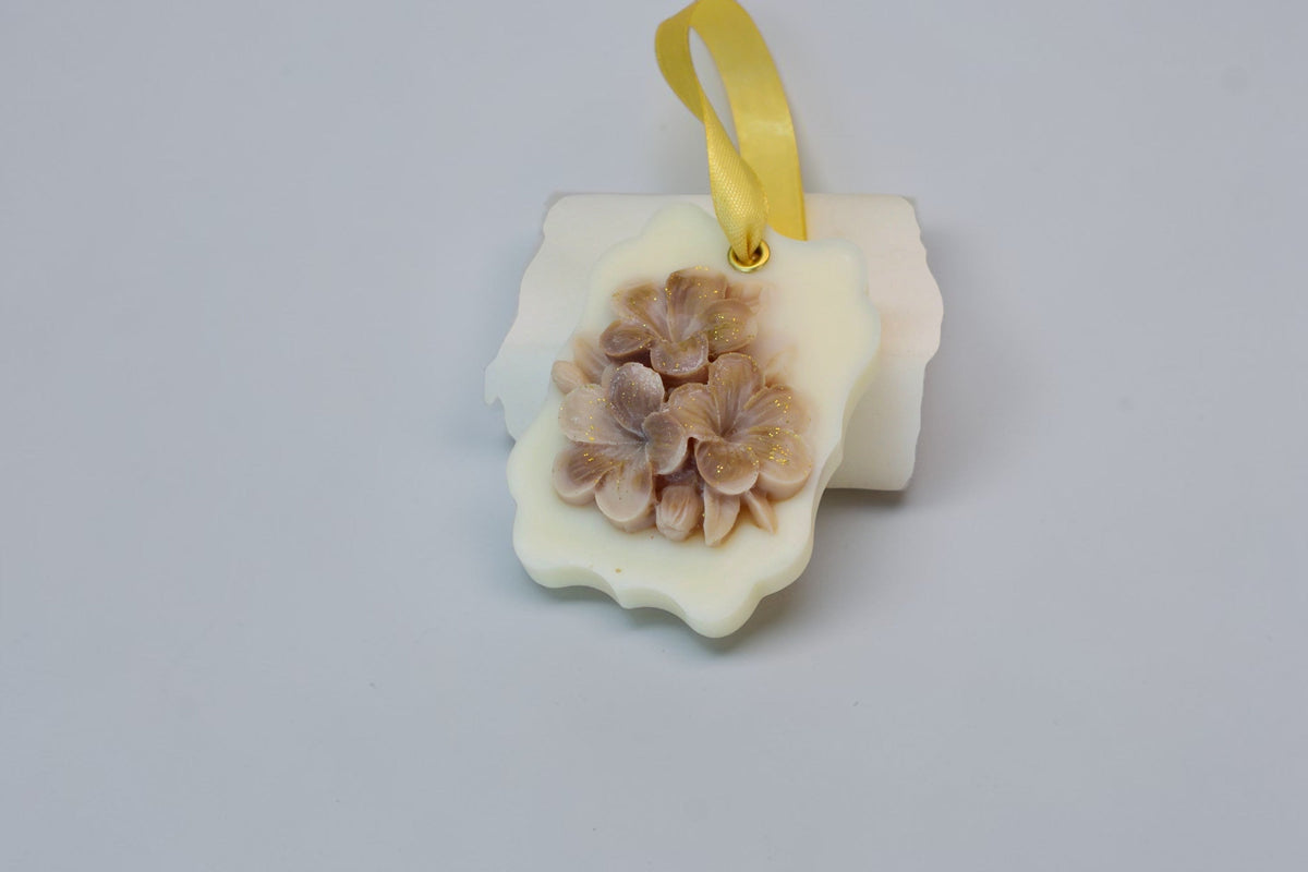 odorizante dulap cu design floral din ceara parfumata colectia Florala Luxora pentru dulapuri si sertare