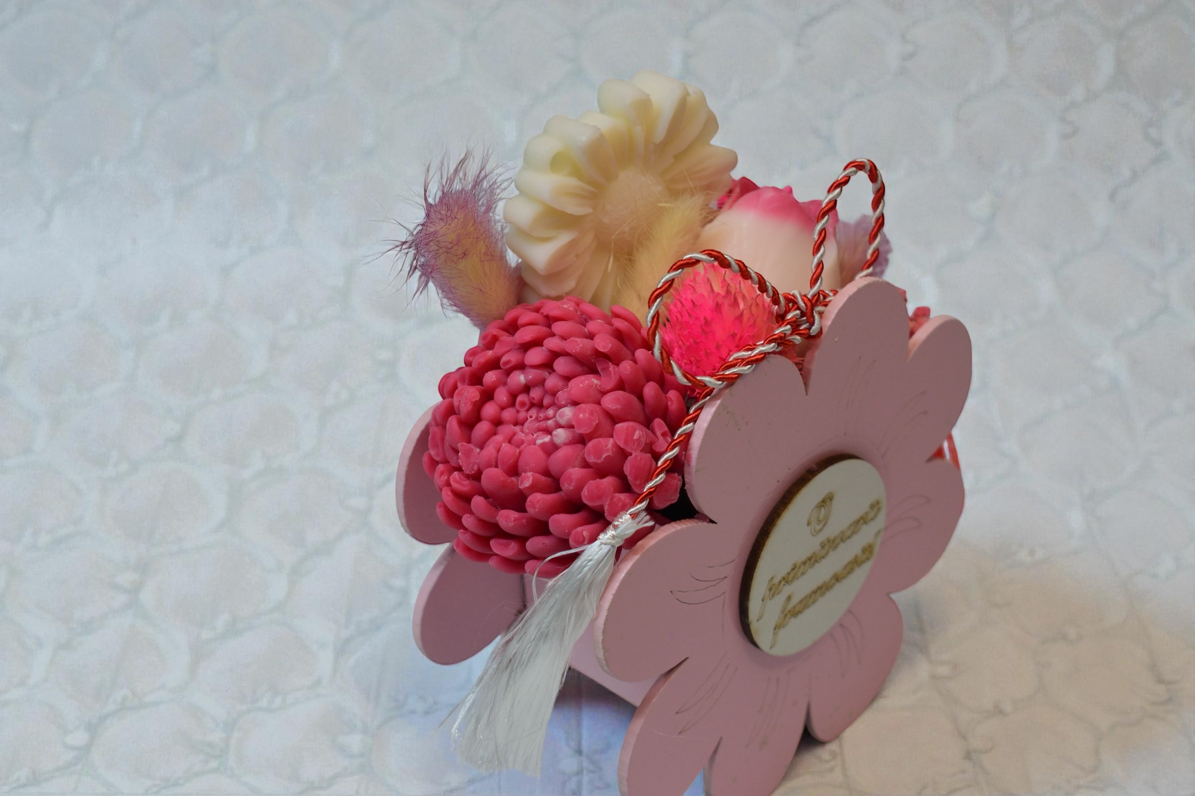 Set Mărțișor 1 Martie – Floare Decorativă cu Aranjament - Luxora Candles