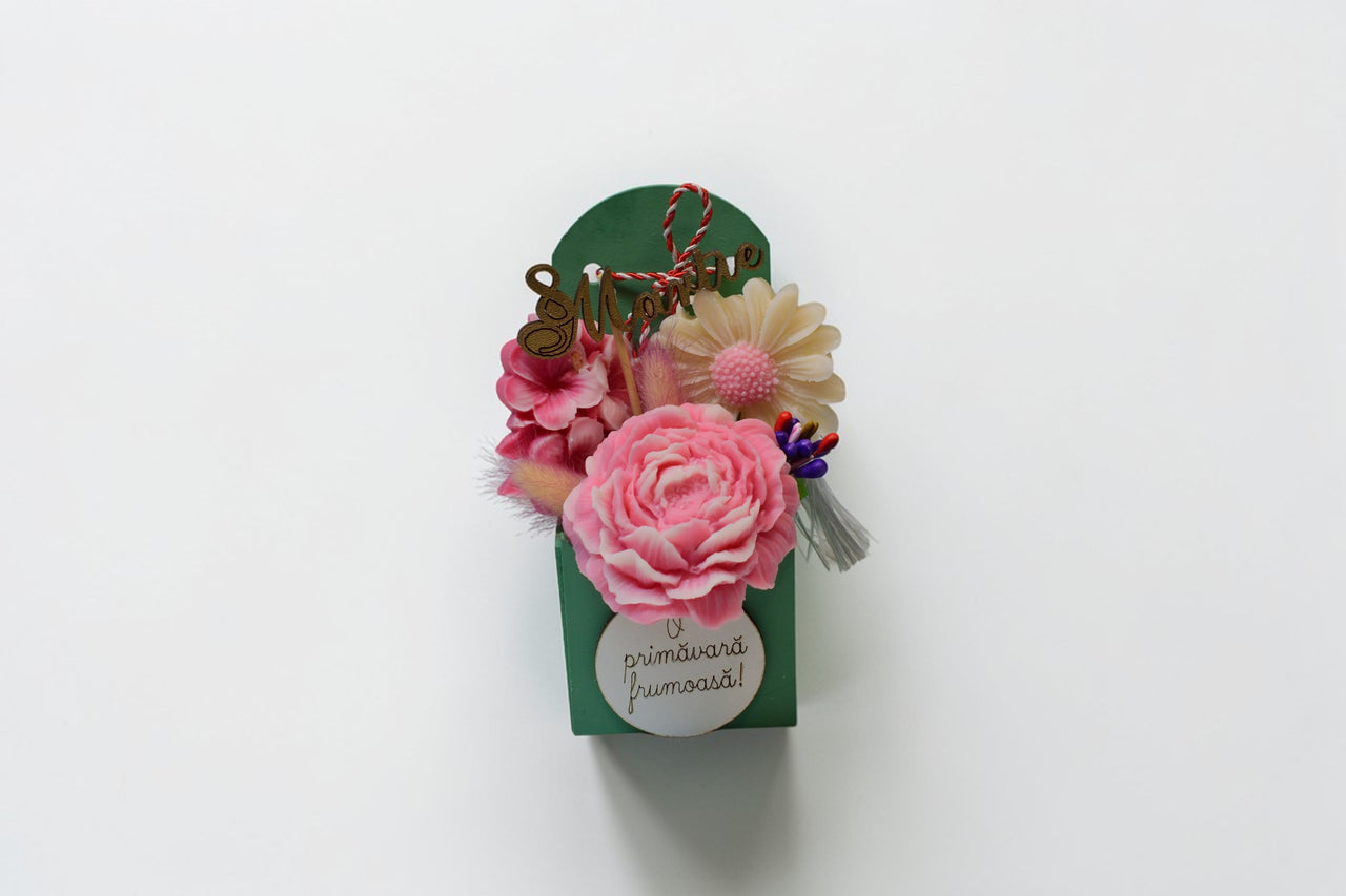 Set Cadou 8 Martie – Buchețel Floral - Luxora Candles
