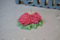 Lumânare decorativă – buchet de bujori și trandafiri