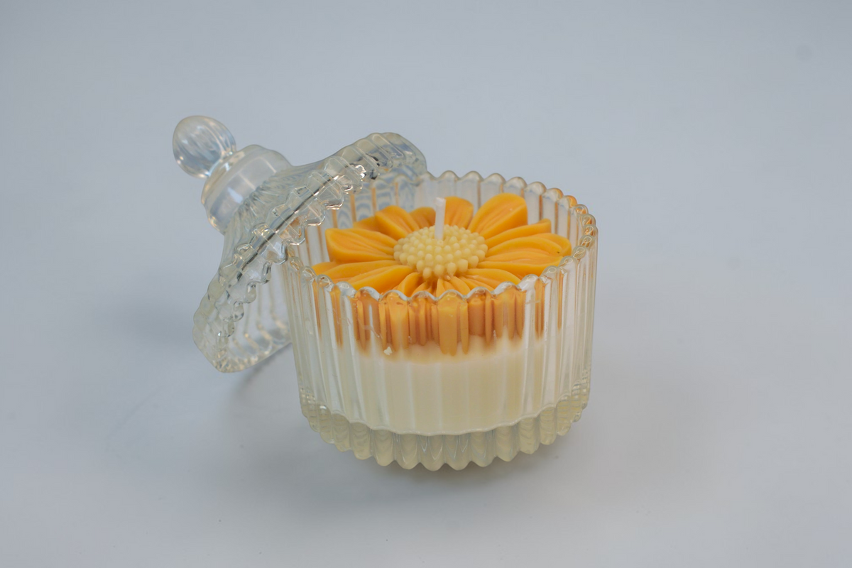 Mărturie de nuntă, lumânare în formă de floare în recipient de sticlă, ceară de soia, Luxora Candles